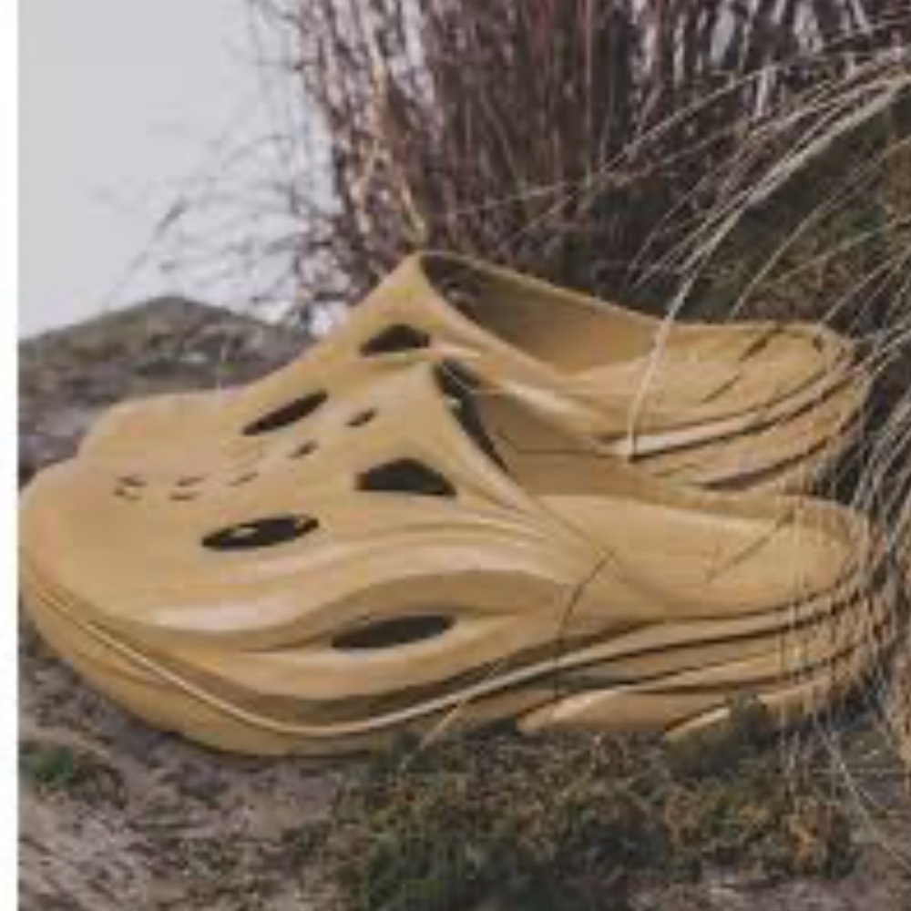 HOKA ONE ONE Ora Recovery Mules - Picture 10 of 16